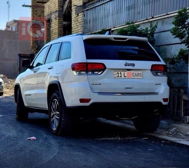 جيب جراند شيروكي